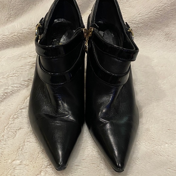 Lauren Ralph Lauren Ahava Black Leather Pointy Shoe Booties Ankle Boots Sz 8 VGC - Picture 2 of 12